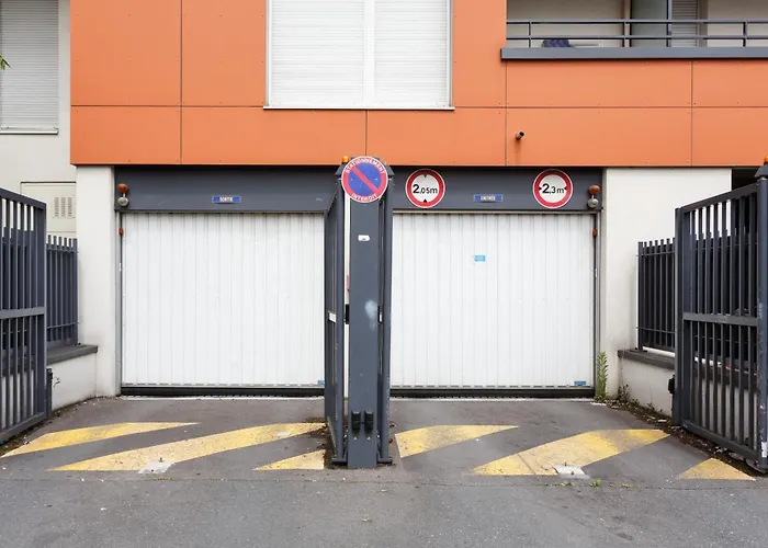 Appartement Confortable Proche De Paris - Balcon - Parking & Wifi